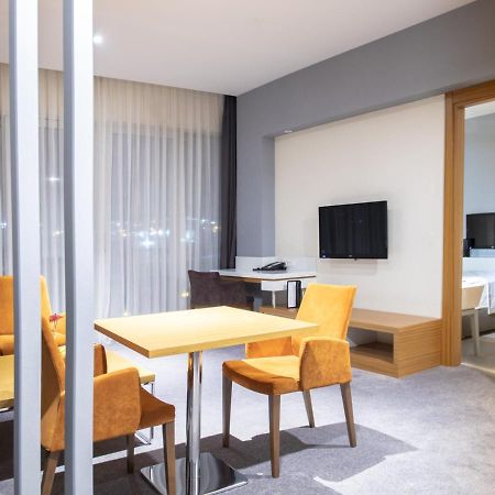 Ramada Plaza By Wyndham Istanbul Asia Airport Kocaeli Eksteriør bilde